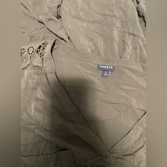 Plus size dress Size 4 x Torrid - Picture 2 of 2